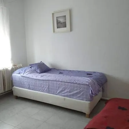 Malomtavi Vendeghaz *