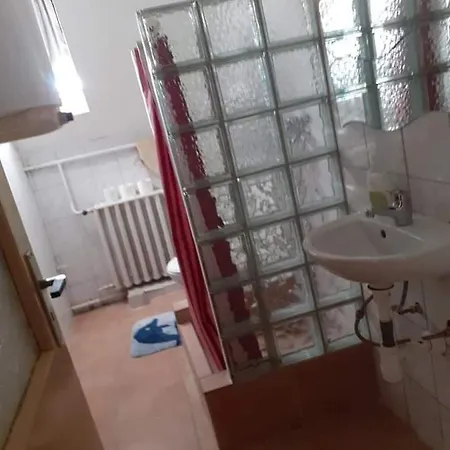 Malomtavi Vendeghaz Guest house *